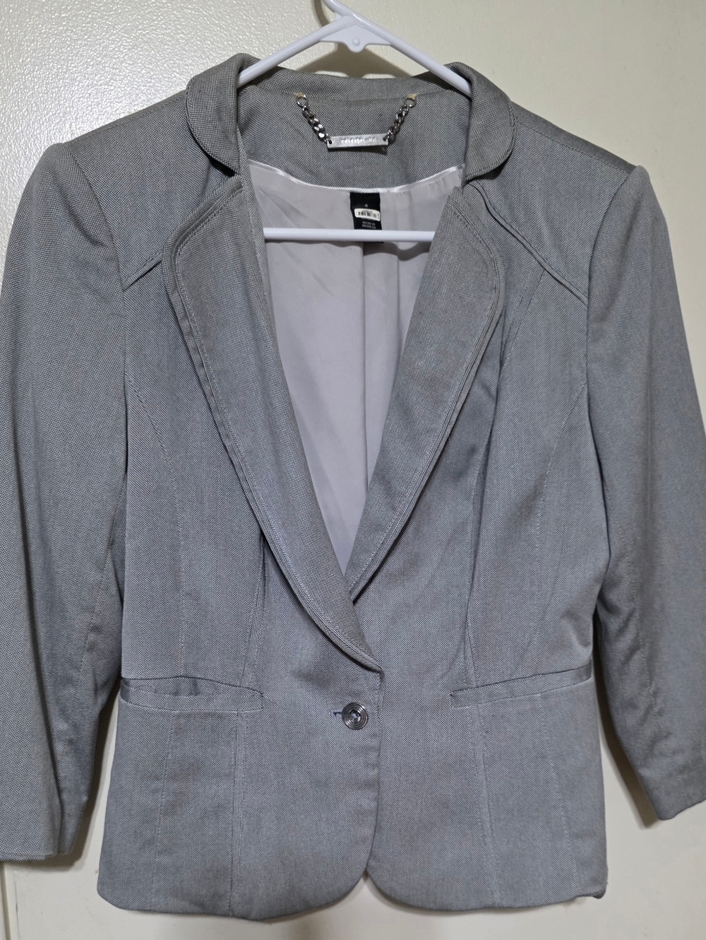 White House Black Market Light Gray Tailored Blazer. Size 4, In GUC!